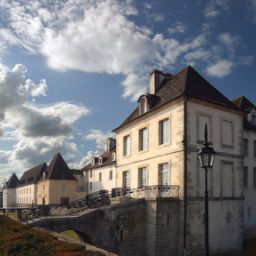 Exterior view Chateau de Gilly Grandes Etapes Francaises Fotos