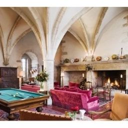 Interior view Chateau de Gilly Grandes Etapes Francaises Fotos