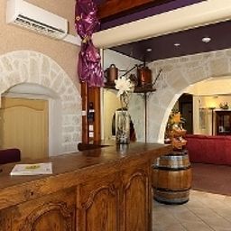 Recepción Des Grands Vins Logis Fotos
