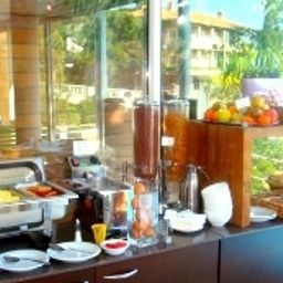 Buffet Best Western La Rade Fotos