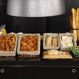 Buffet CAMPANILE LE BOURGET  Gonesse Fotos