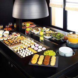 Restaurant CAMPANILE LE BOURGET  Gonesse Fotos