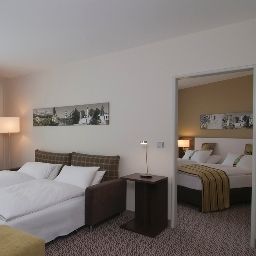 Pokój rodzinny Holiday Inn MUNICH - UNTERHACHING Fotos