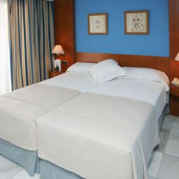 Room with balcony TRYP Ciudad de Alicante Hotel Fotos