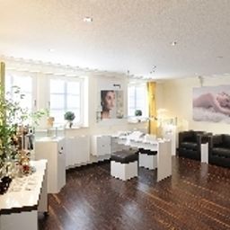 Тренажерный зал Bayerischer Hof Fotos
