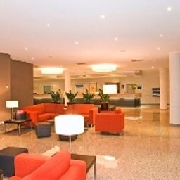 Холл RAMADA Leipzig-Halle Fotos