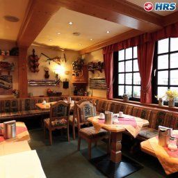 Зал для завтрака Darmstädter Hof Fotos