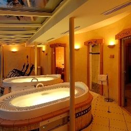 Zona Wellness Bristol Adelboden Fotos