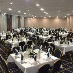 Salle de banquets RAMADA Europa Fotos