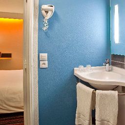 Bathroom Kyriad Tours Sud - Chambray les Tours Fotos