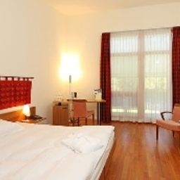  Parkhotel Schloss Hünigen Fotos
