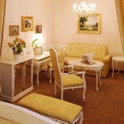 Junior-Suite Best Western Premier Schlosshotel Römischer Kaiser Fotos