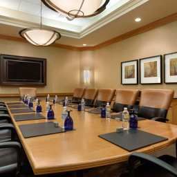 Conference room Hilton ChicagoOak Brook Suites Fotos