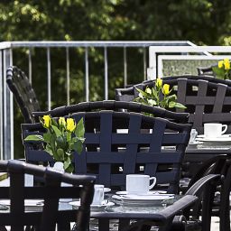 Terrasse Blutenburg Garni Fotos