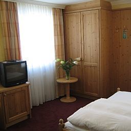 Номер Heigl Fotos