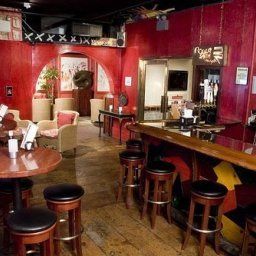 Bar The Roger Smith Fotos