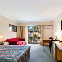 Suite Quality Inn The Willows Fotos