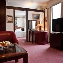 Suite Hotel Holt Fotos