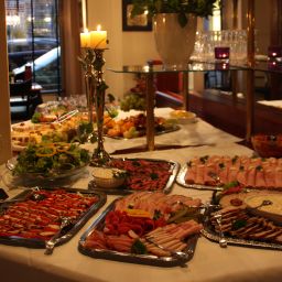 Restaurant Am goldenen Strauss AKZENT Hotel Fotos