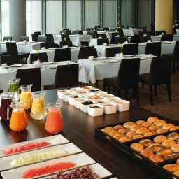 Buffet NH Düsseldorf City Fotos