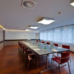  Sternen Oerlikon Fotos