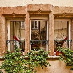 Vue extérieure La Nouvelle Couronne Fotos