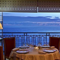 Restaurant Tiara Miramar Beach Hôtel Cannes Fotos