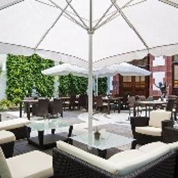 Terrasse Hilton Mainz City Fotos