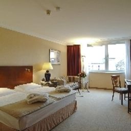 Zimmer Hilton Mainz City Fotos