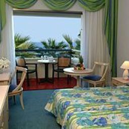 Room Palm Beach Fotos
