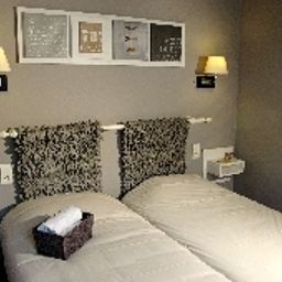 Zimmer Les Ajoncs d Or INTER-HOTEL Fotos