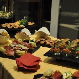 Sala colazione nel ristorante Parkhotel Quellenhof Fotos