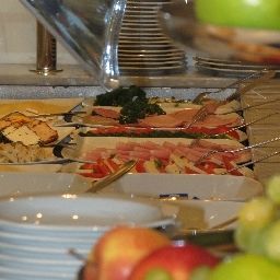 Buffet Comfor Blaubeurerstrasse Fotos