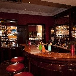 Bar Dormero Rotes Ross Fotos