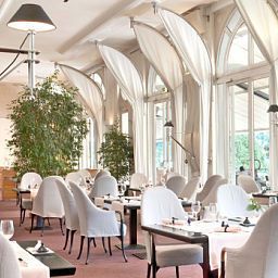 Salle du petit-déjeuner située dans le restaurant L'Impérial Palace Fotos