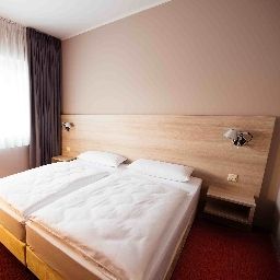  Serways Hotel Nürnberg- Feucht Ost Fotos