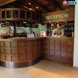 Ресепшен BEST WESTERN Römerhof Fotos
