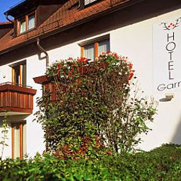 Außenansicht Hirschengarten Fotos