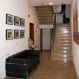 Hall Mama Mia Garni Fotos