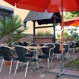 Terrasse Mama Mia Garni Fotos