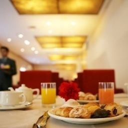 Salle du petit-déjeuner située dans le restaurant Park Hotel Fotos