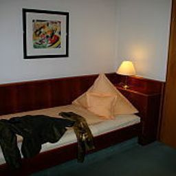 Room Bienefeld Fotos