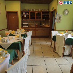 Frühstücksraum im Restaurant Central Fotos