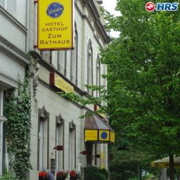 Фасад Zum Rathaus Stadt-gut-Hotel Fotos