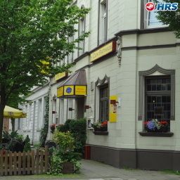 Фасад Zum Rathaus Stadt-gut-Hotel Fotos