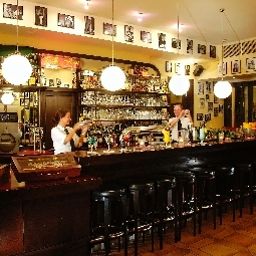 Bar Loev Fotos