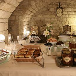 Bufet BEST WESTERN LE JARDIN DE CLUNY Fotos