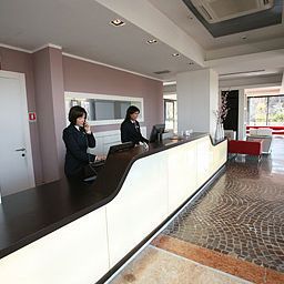 Recepción Idea Hotel Roma Nomentana Fotos