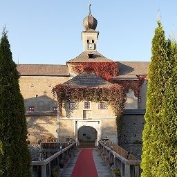  Schloss Gabelhofen Fotos