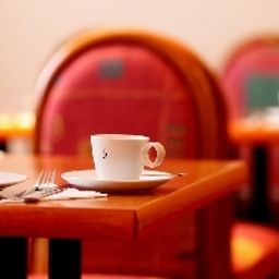 Salle du petit-déjeuner HEP Hotel Fotos